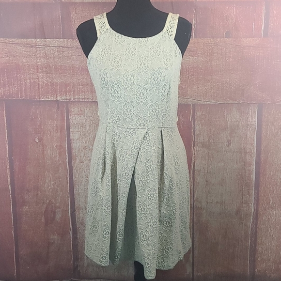 Others Follow Crochet Cross Back Dress NWT - Picture 1 of 9